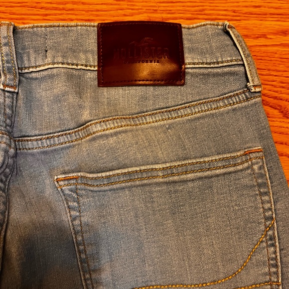 Hollister Skinny Fit Jeans - Picture 2 of 4